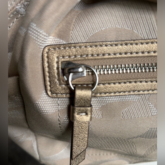 Coach Signature Kyra Daisy Backpack - Picture 15 of 15